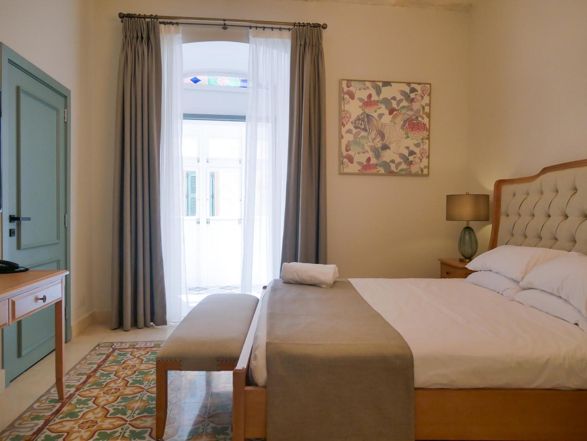 Battery House Hotel Валета Стая снимка