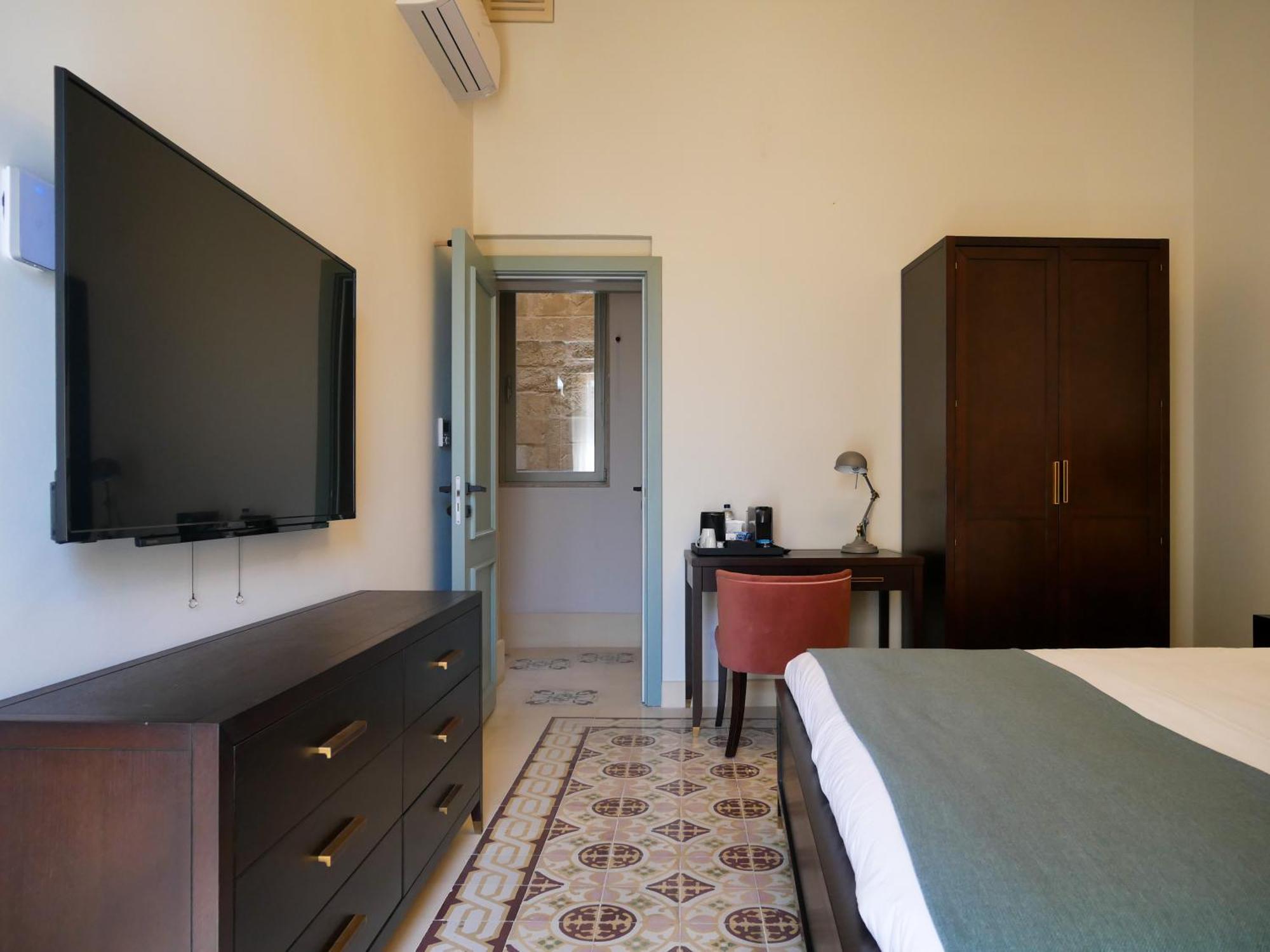 Battery House Hotel Валета Стая снимка